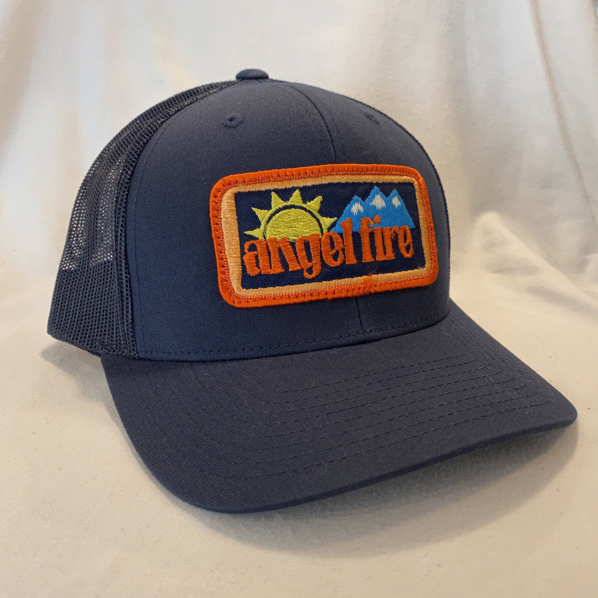 Retro ski hotsell resort hats